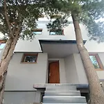 Royal Evitabocelli Spodek By Walk Self Check - In Apartment