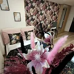 Royal Evitabocelli Spodek By Walk Self Check - In Apartment Katowice