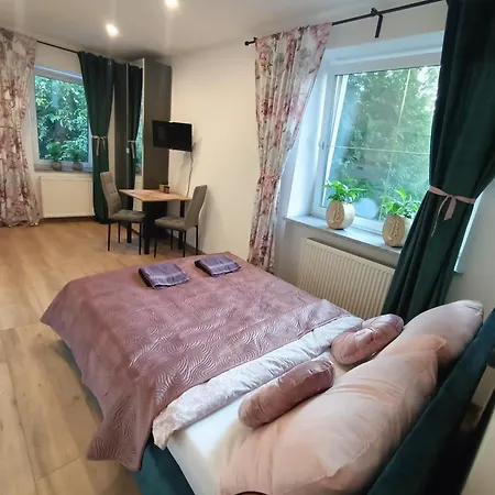 Apartment Royal Evitabocelli Spodek By Walk Katowice