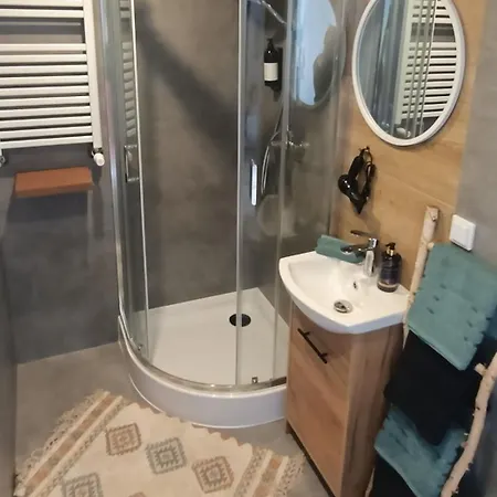 Royal Evitabocelli Spodek By Walk 卡托维兹