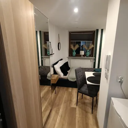 Royal Evitabocelli Spodek By Walk *