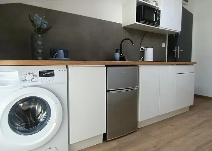 Royal Evitabocelli Spodek By Walk