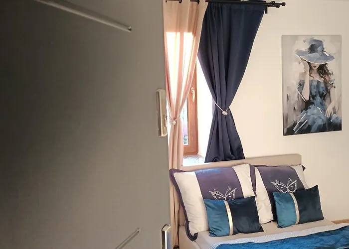 Royal Evitabocelli Spodek By Walk Κατοβίτσε