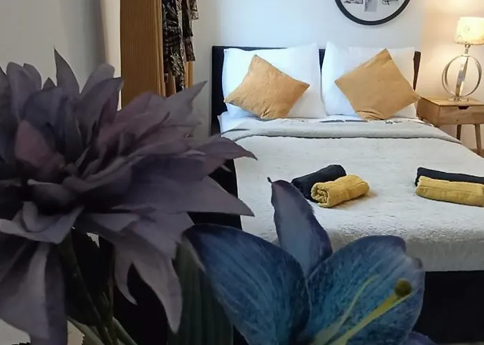 Royal Evitabocelli Spodek By Walk