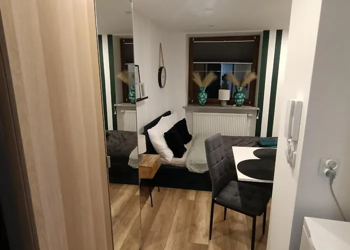 Royal Evitabocelli Spodek By Walk *