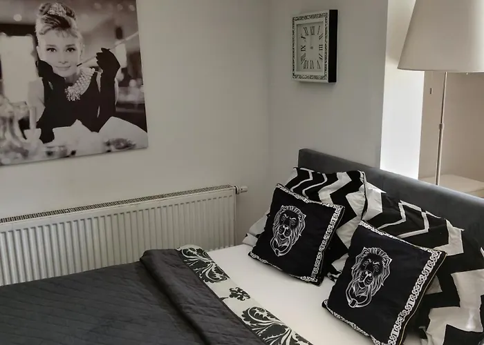 Royal Evitabocelli Spodek By Walk * Katowice